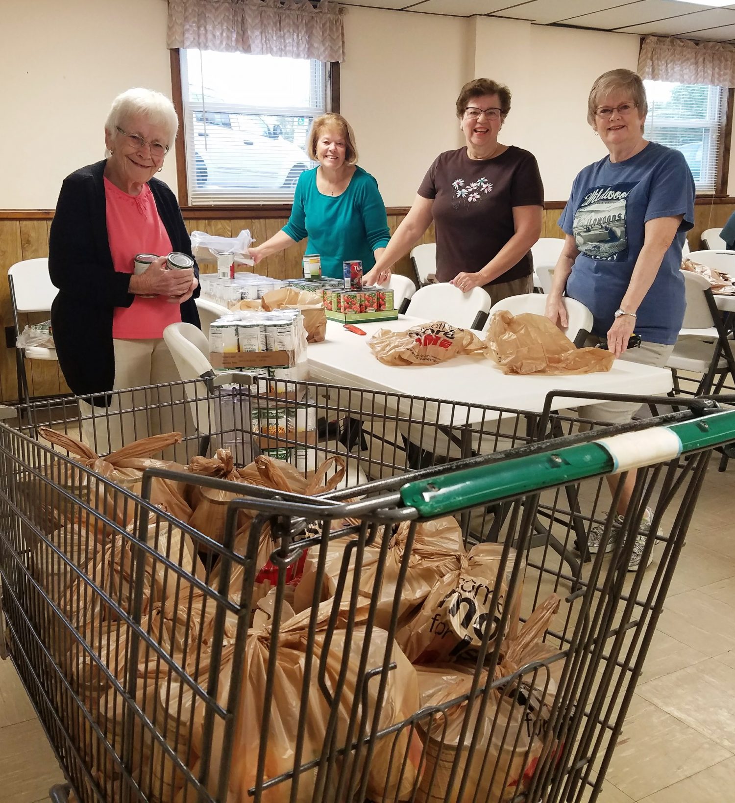 Blessings Abound for St. Paul's Food Pantry — Loving God, Our Neighbors ...